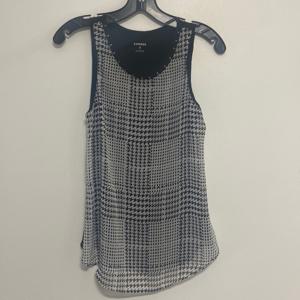 EUC Express Women's Top